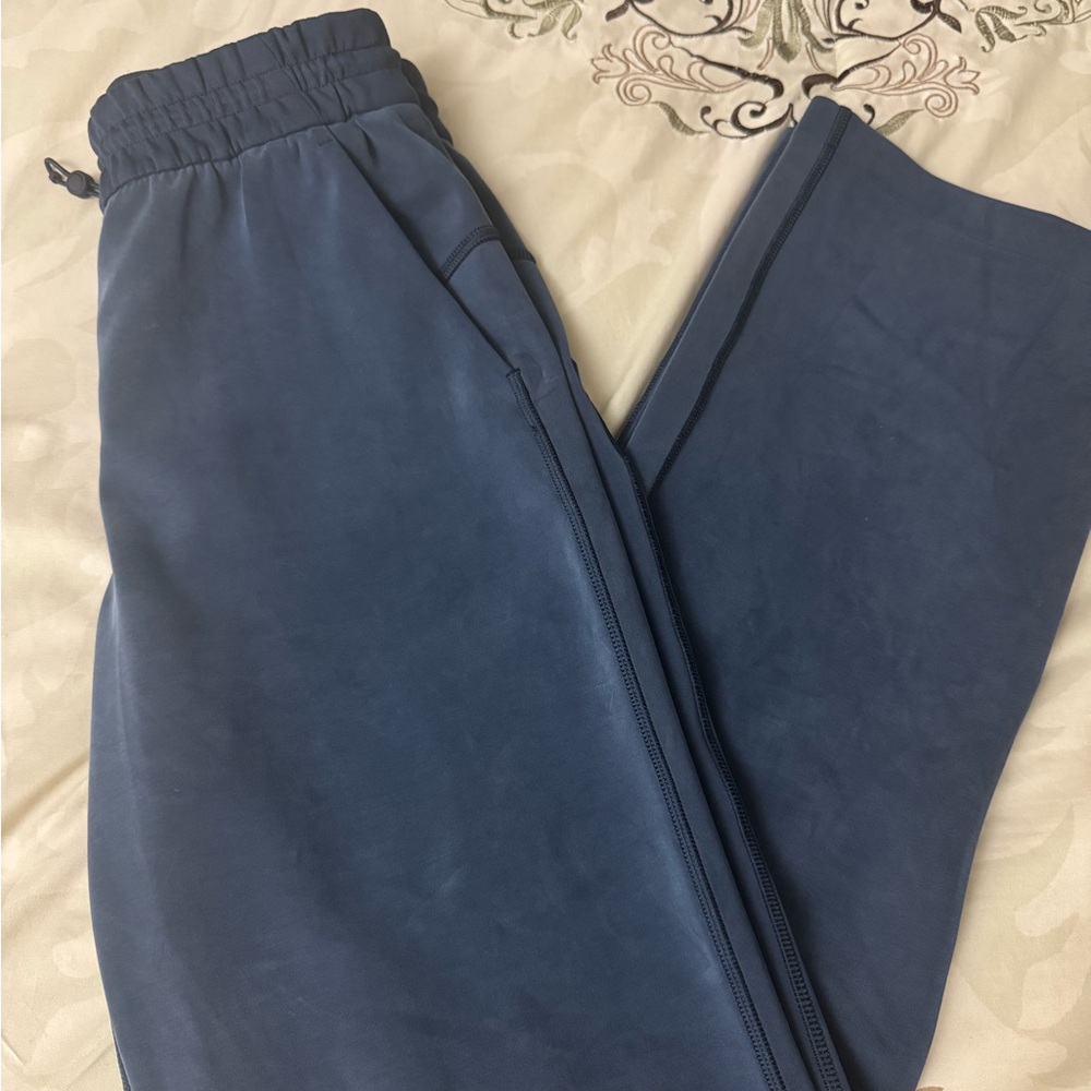 Lululemon softstreme pants